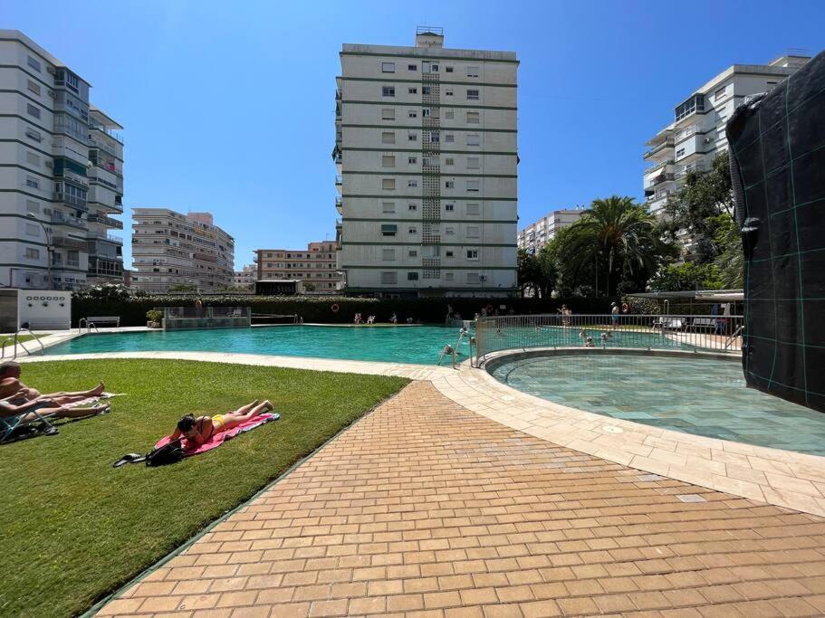Apartamento Ginebra Torre Del Mar Buitenkant foto