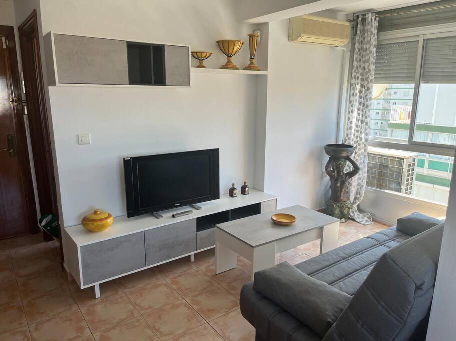 Apartamento Ginebra Torre Del Mar Buitenkant foto